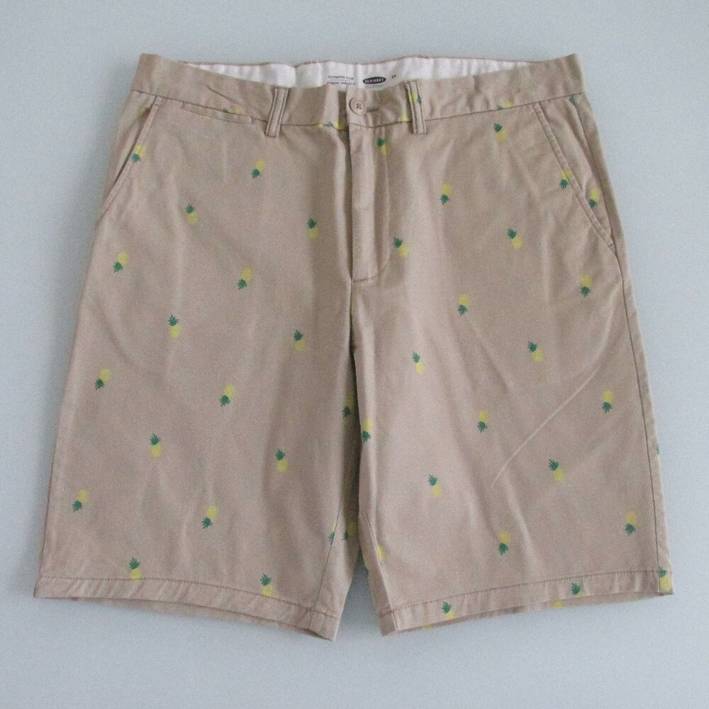 Old Navy Men's Ultimate Slim Cotton Shorts Size 36